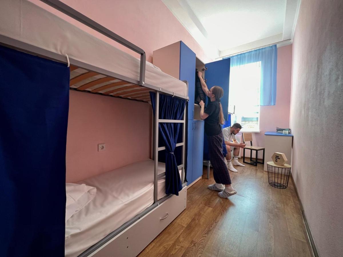 Hostel On Universytet كييف المظهر الخارجي الصورة
