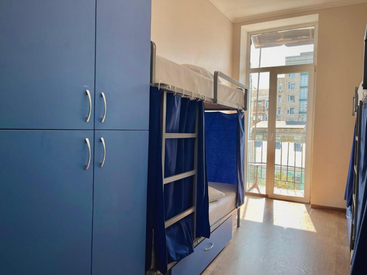Hostel On Universytet كييف المظهر الخارجي الصورة