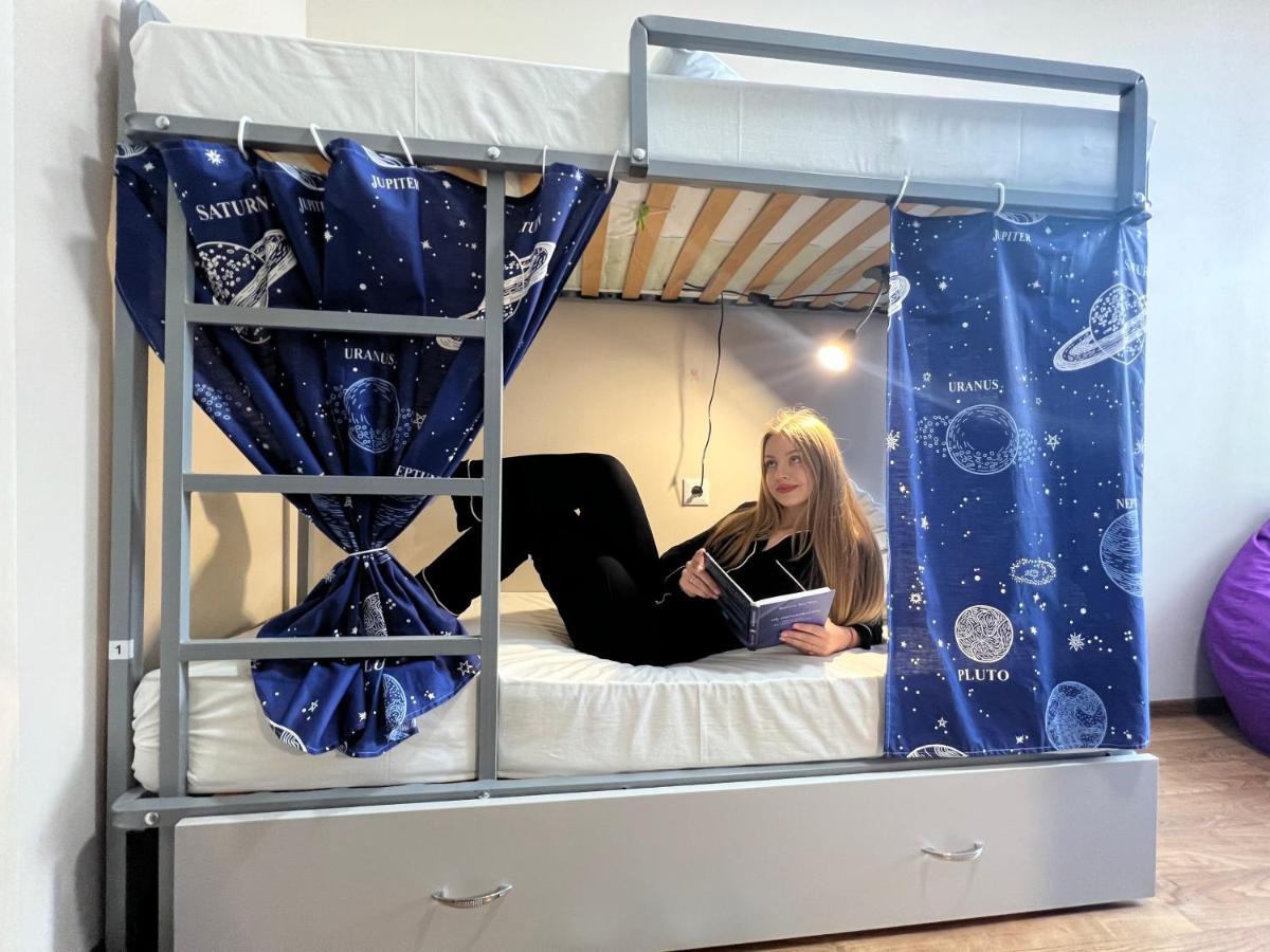 Hostel On Universytet كييف المظهر الخارجي الصورة